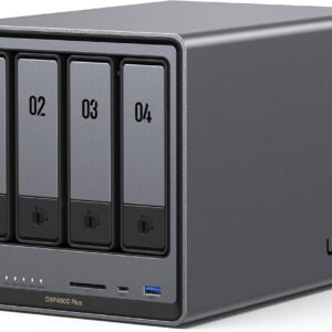 UGREEN NASync DXP4800 Plus 4 插槽桌上型